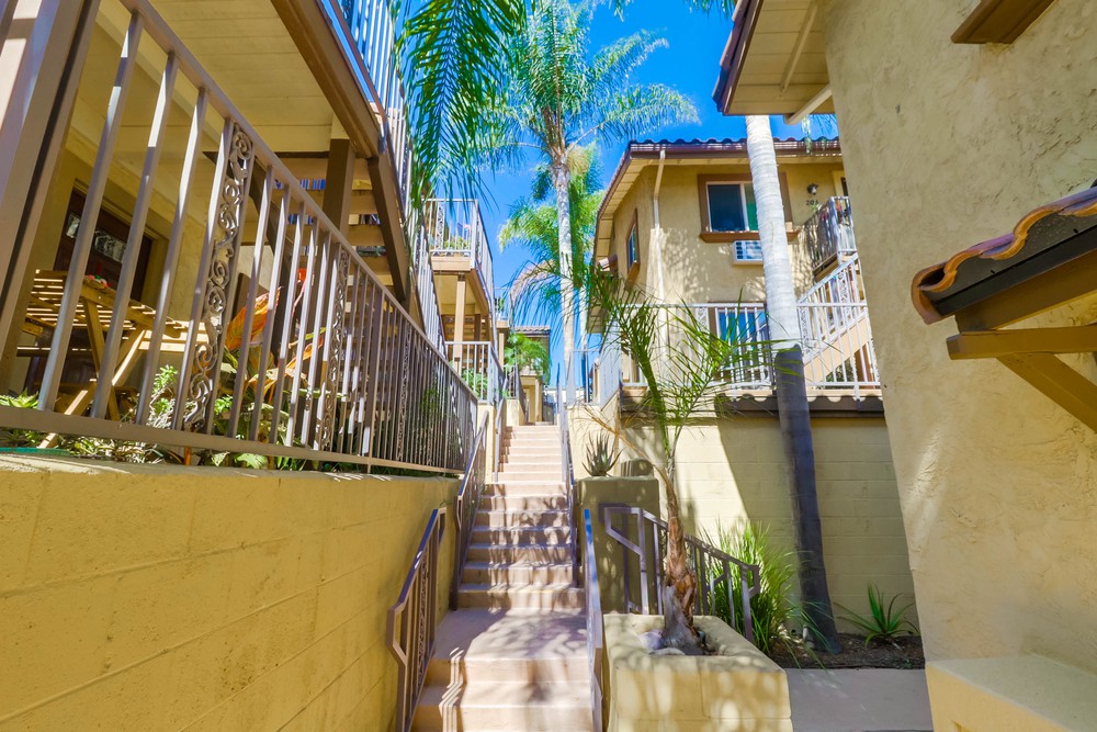 Virtual tour photo 4 of 29 for 2728 B St UNIT 102