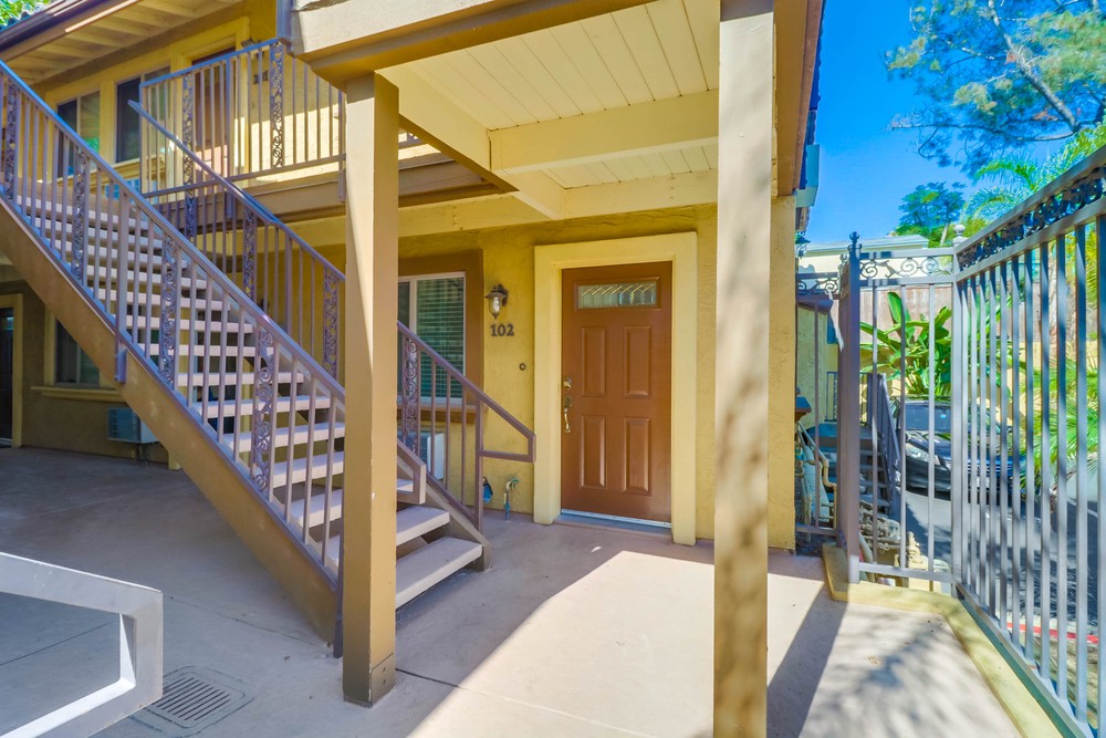 Virtual tour photo 5 of 29 for 2728 B St UNIT 102