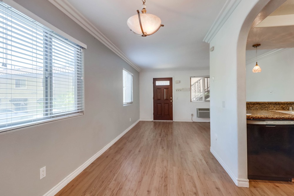 Virtual tour photo 17 of 29 for 2728 B St UNIT 102