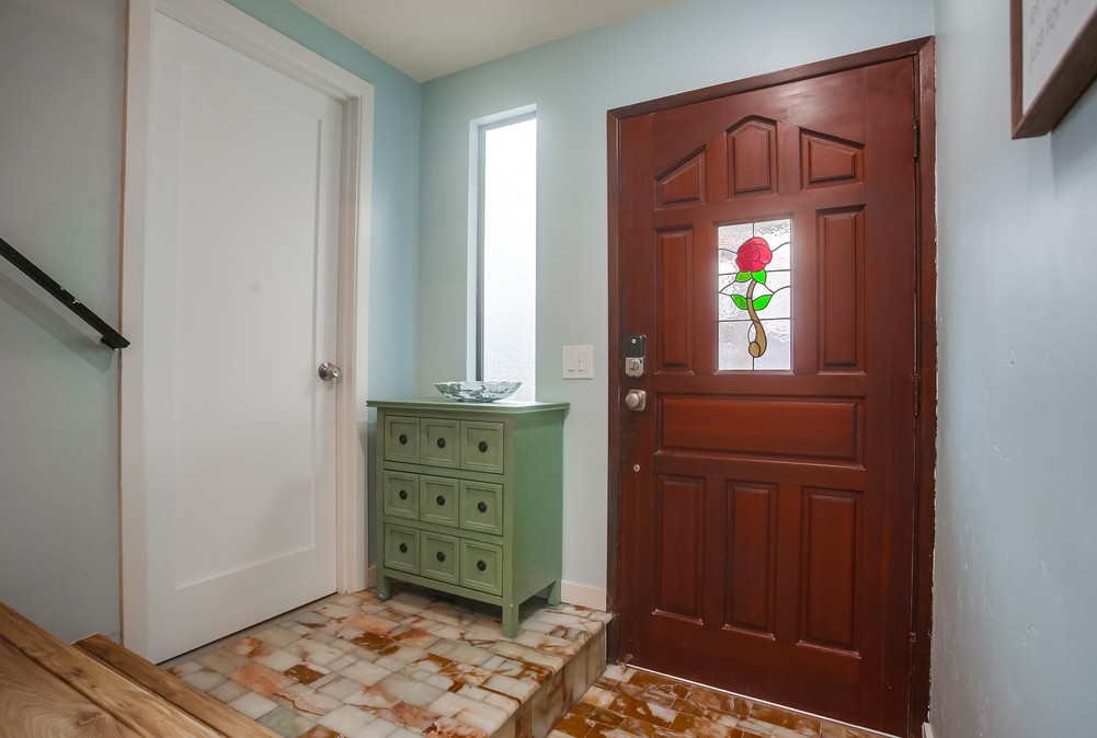 Virtual tour photo 23 of 61 for 2729 Erie St