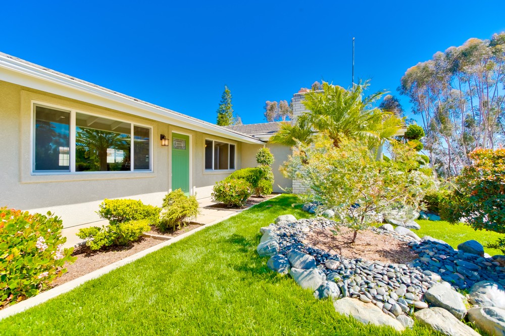 Virtual tour photo 13 of 40 for 273 Mar Vista Dr