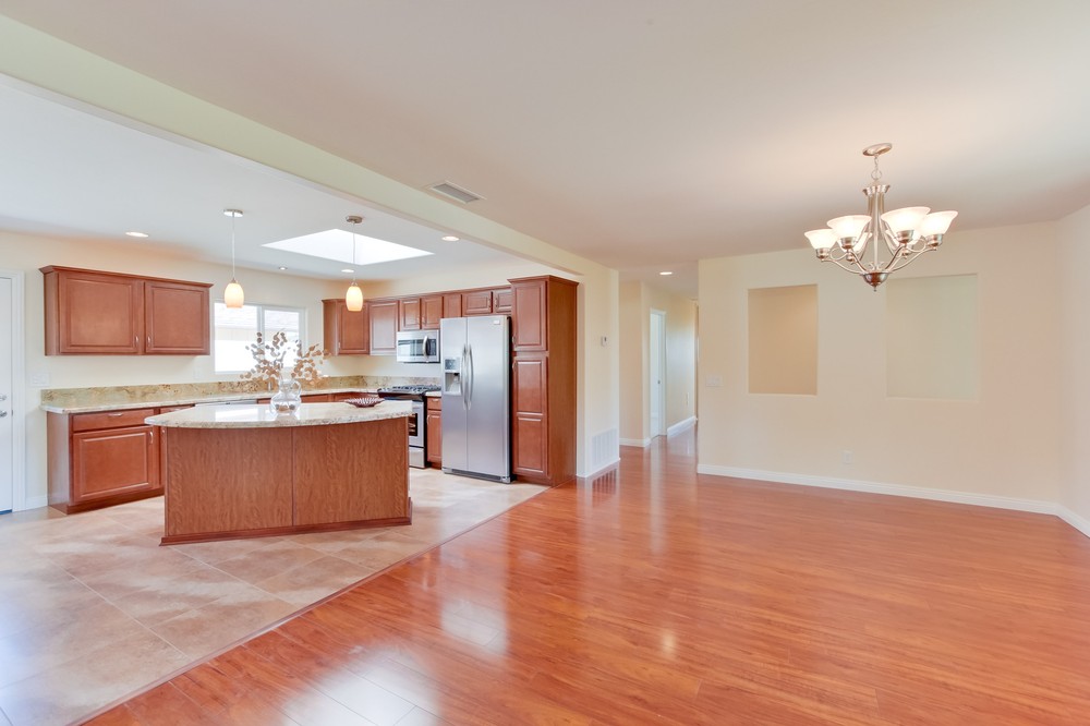 Virtual tour photo 16 of 40 for 273 Mar Vista Dr