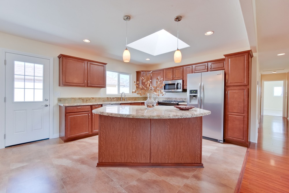 Virtual tour photo 17 of 40 for 273 Mar Vista Dr