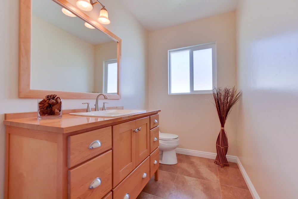 Virtual tour photo 21 of 40 for 273 Mar Vista Dr