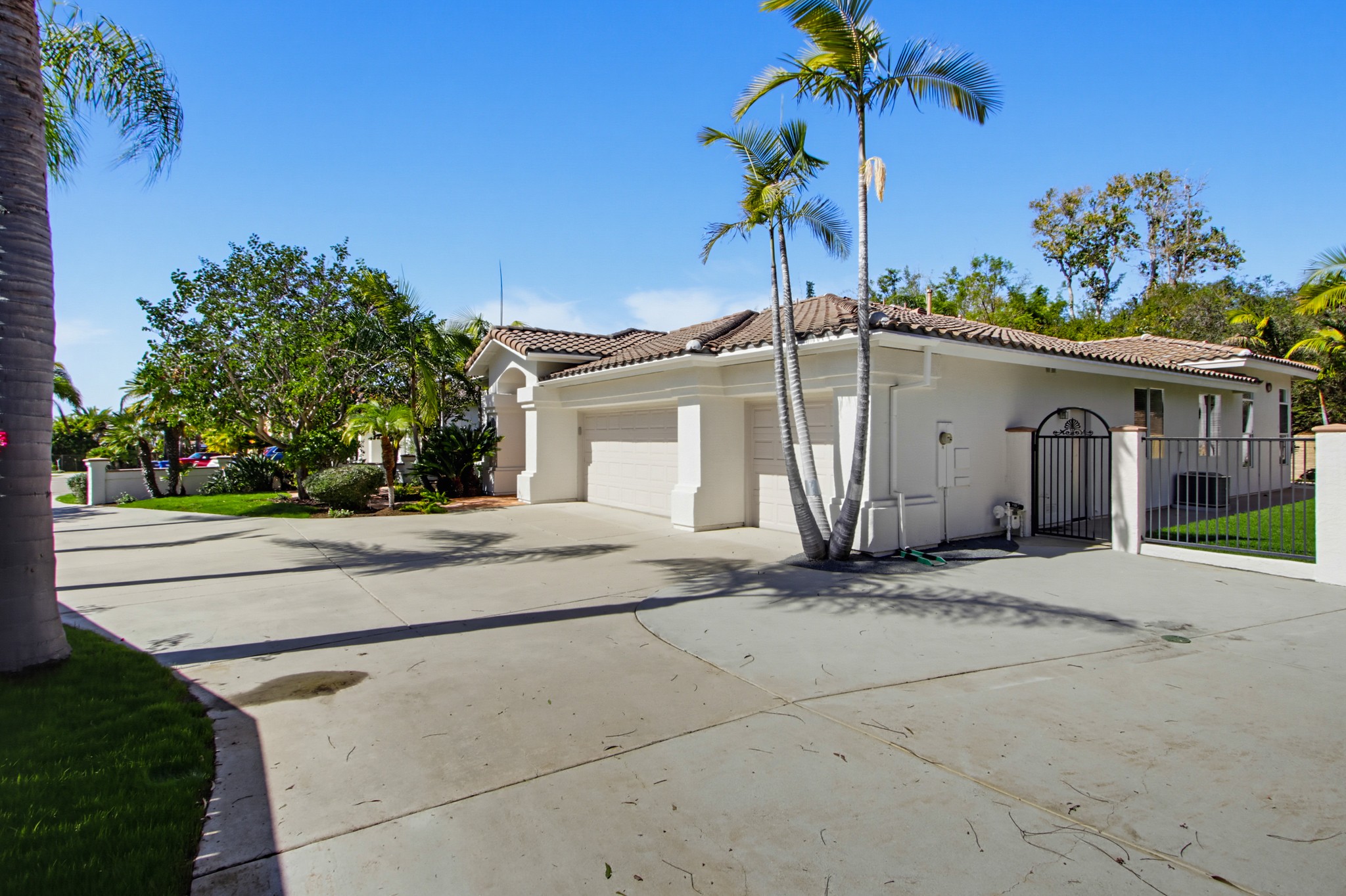 Virtual tour photo 7 of 78 for 273 Pacific View Ln