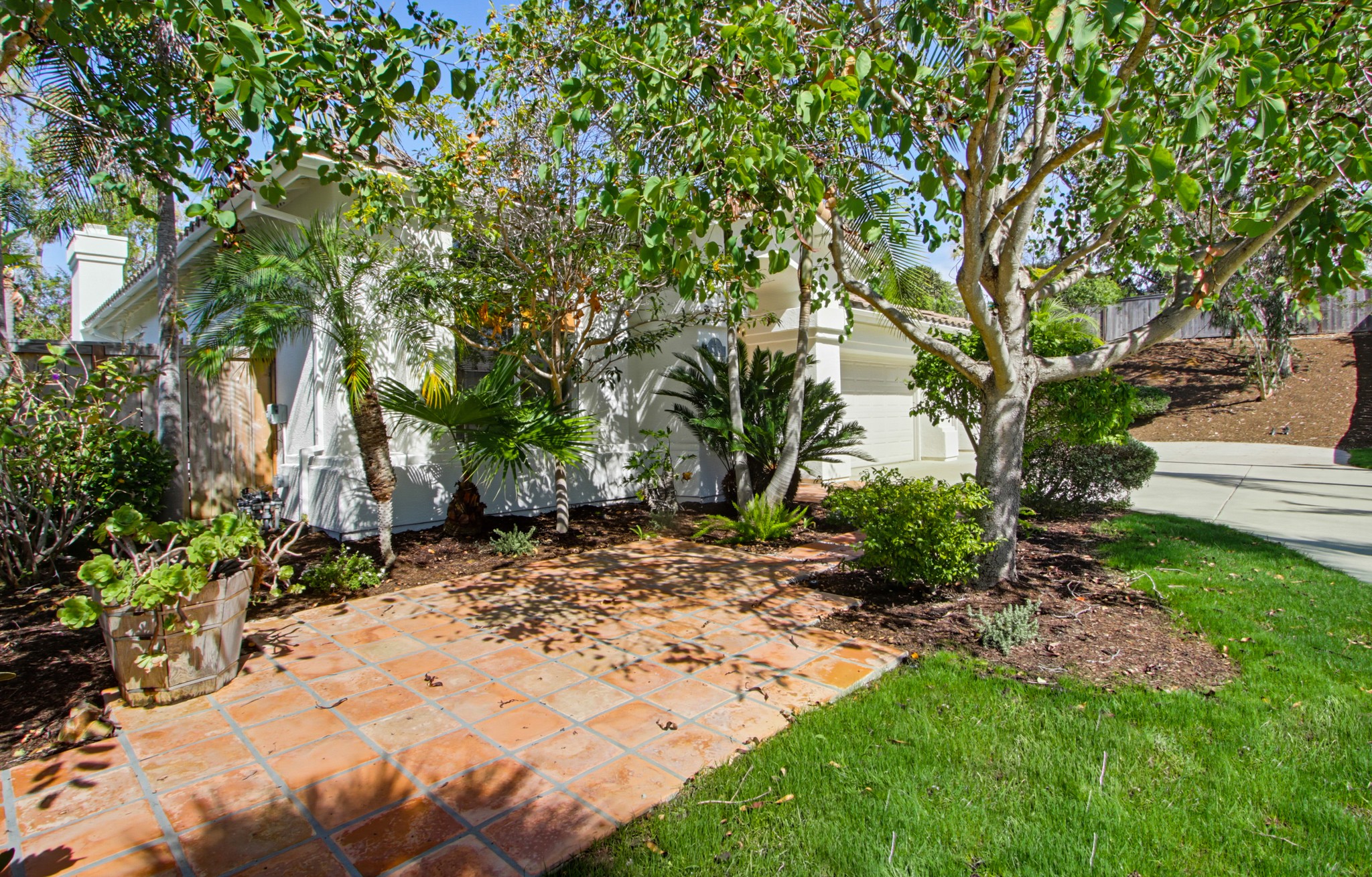 Virtual tour photo 9 of 78 for 273 Pacific View Ln