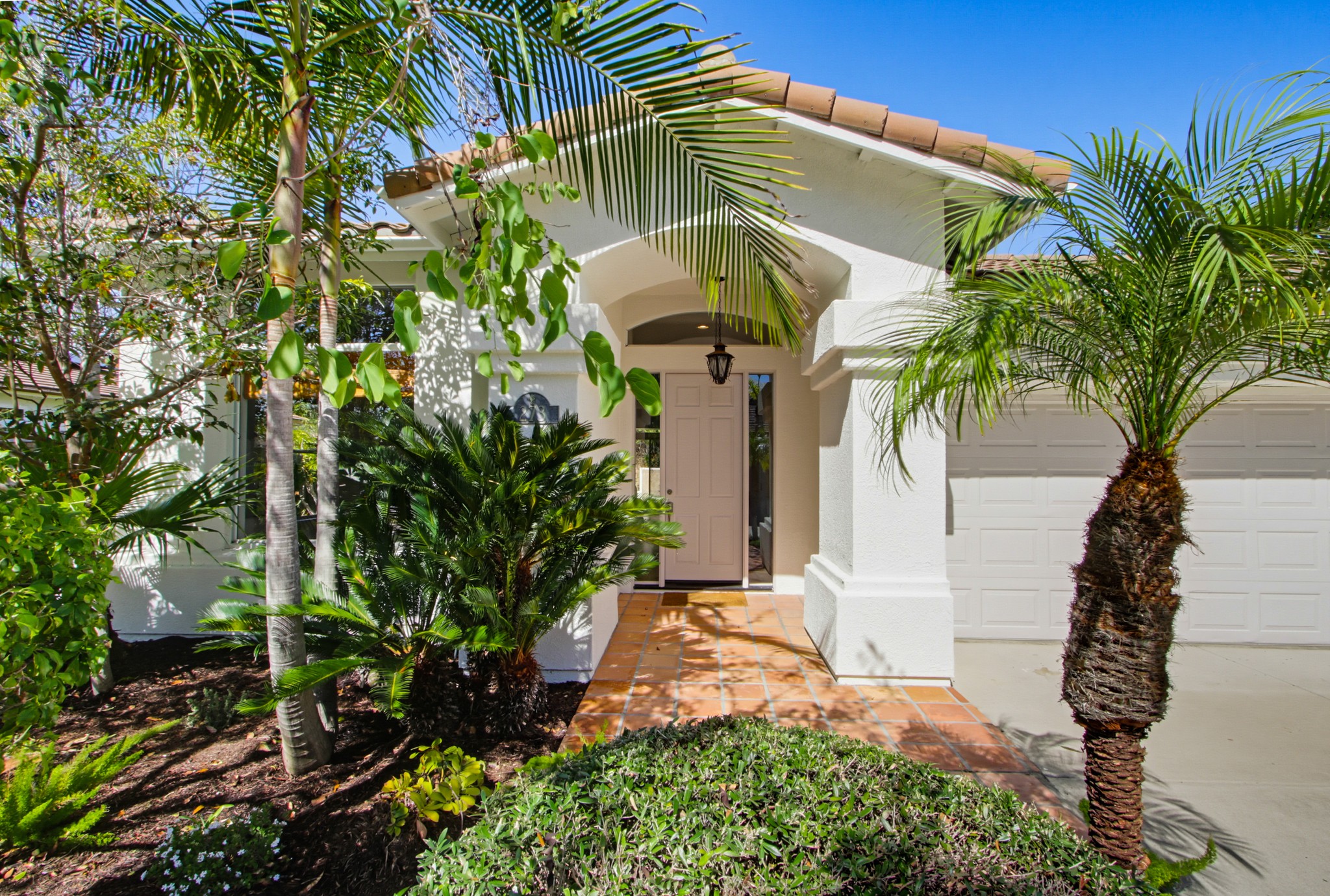 Virtual tour photo 10 of 78 for 273 Pacific View Ln