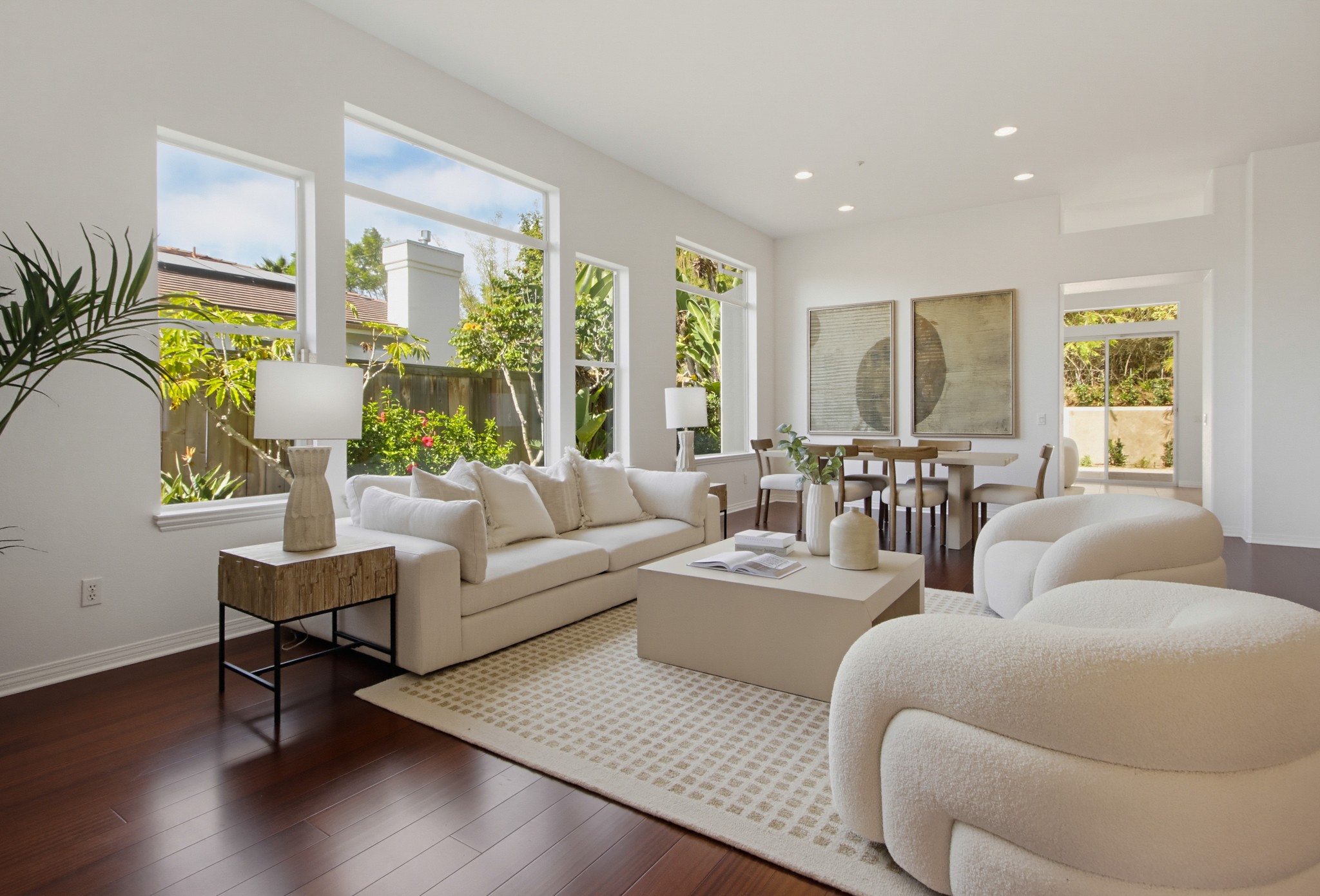 Virtual tour photo 14 of 78 for 273 Pacific View Ln