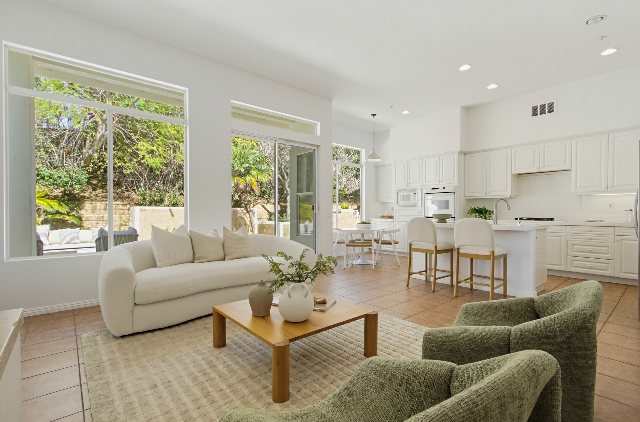 Virtual tour photo 24 of 78 for 273 Pacific View Ln