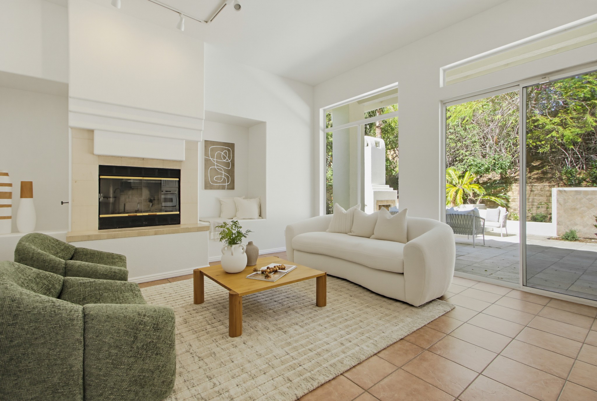 Virtual tour photo 27 of 78 for 273 Pacific View Ln