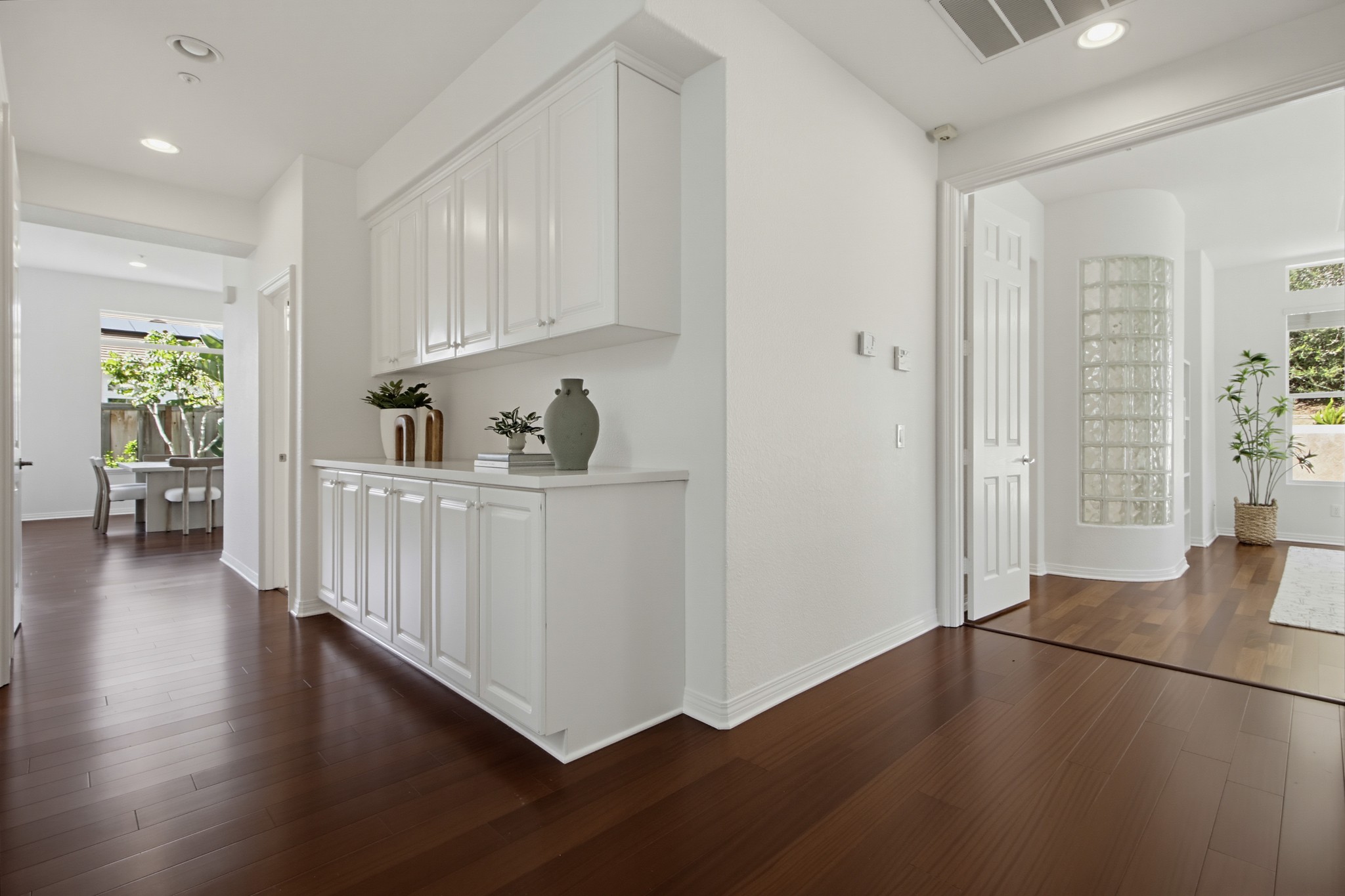 Virtual tour photo 37 of 78 for 273 Pacific View Ln