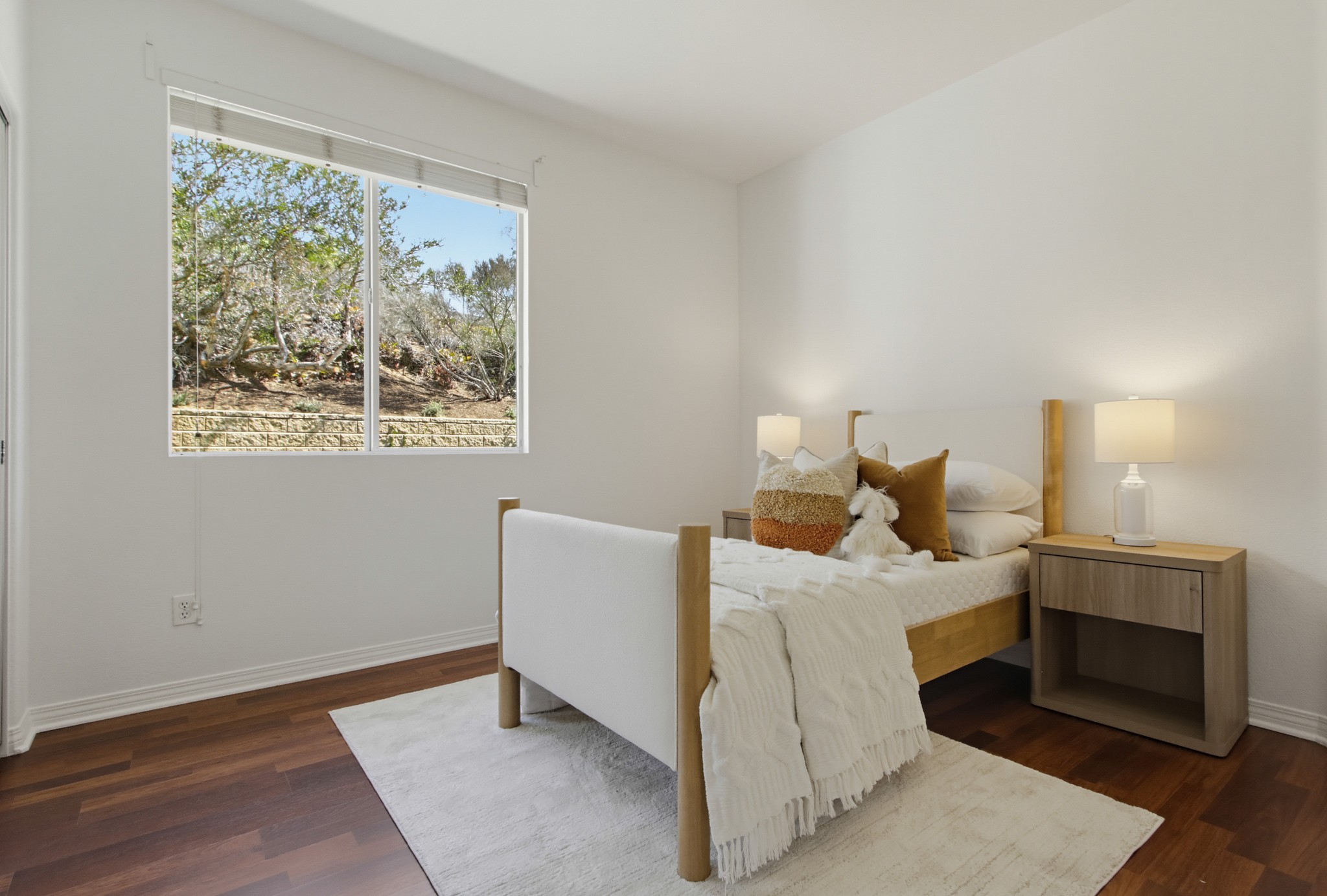 Virtual tour photo 54 of 78 for 273 Pacific View Ln