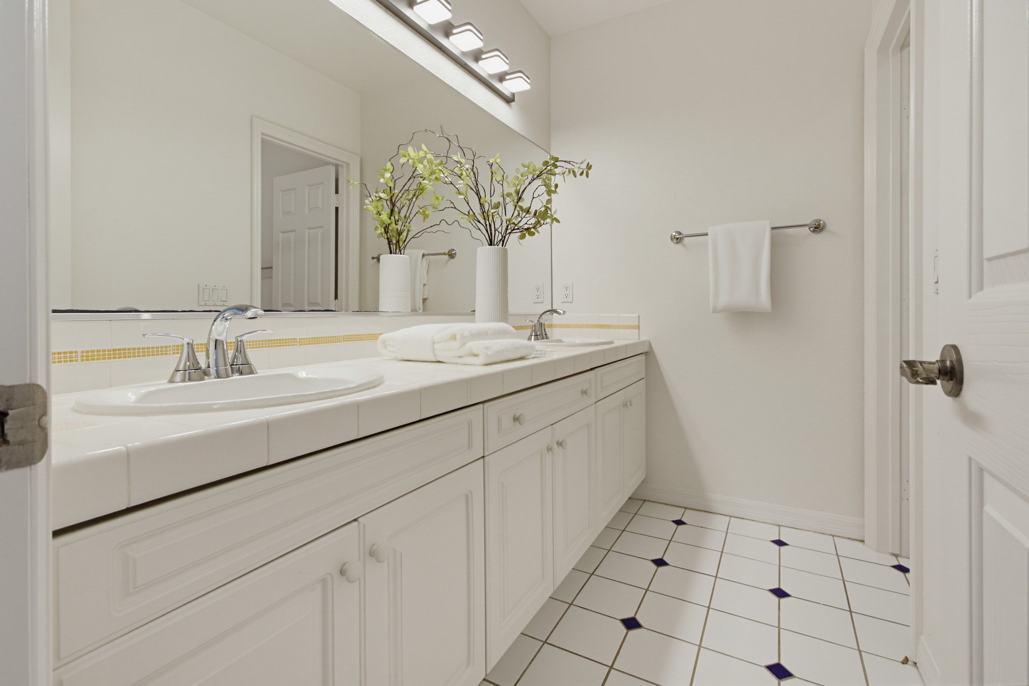 Virtual tour photo 57 of 78 for 273 Pacific View Ln