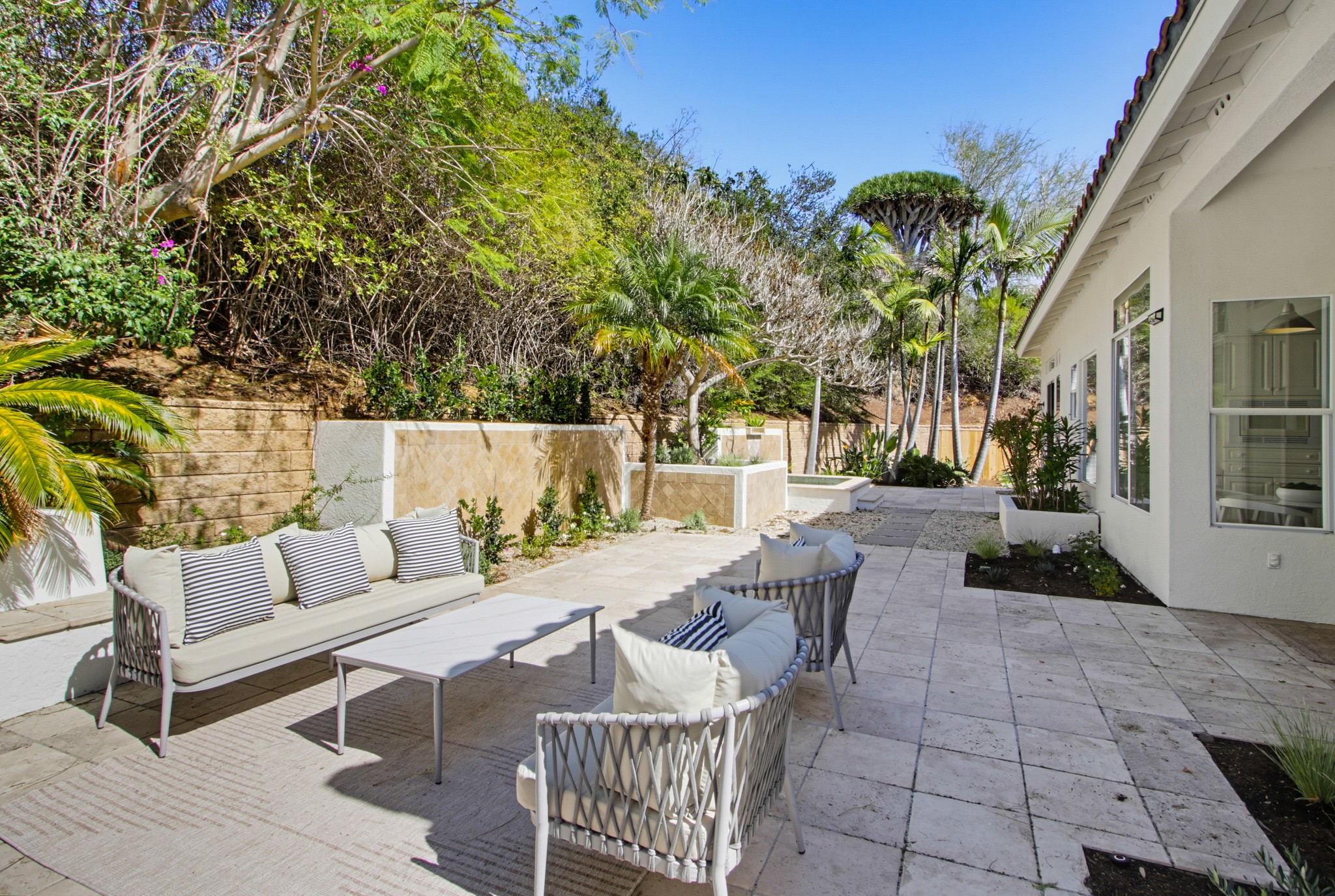 Virtual tour photo 68 of 78 for 273 Pacific View Ln