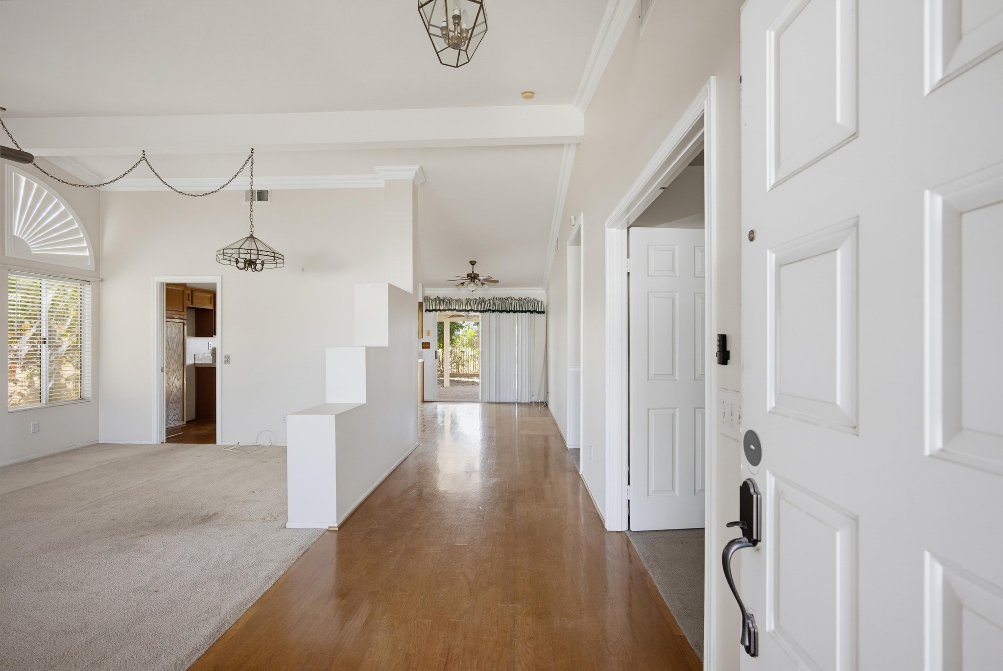 Virtual tour photo 6 of 40 for 27335 Potomac Dr