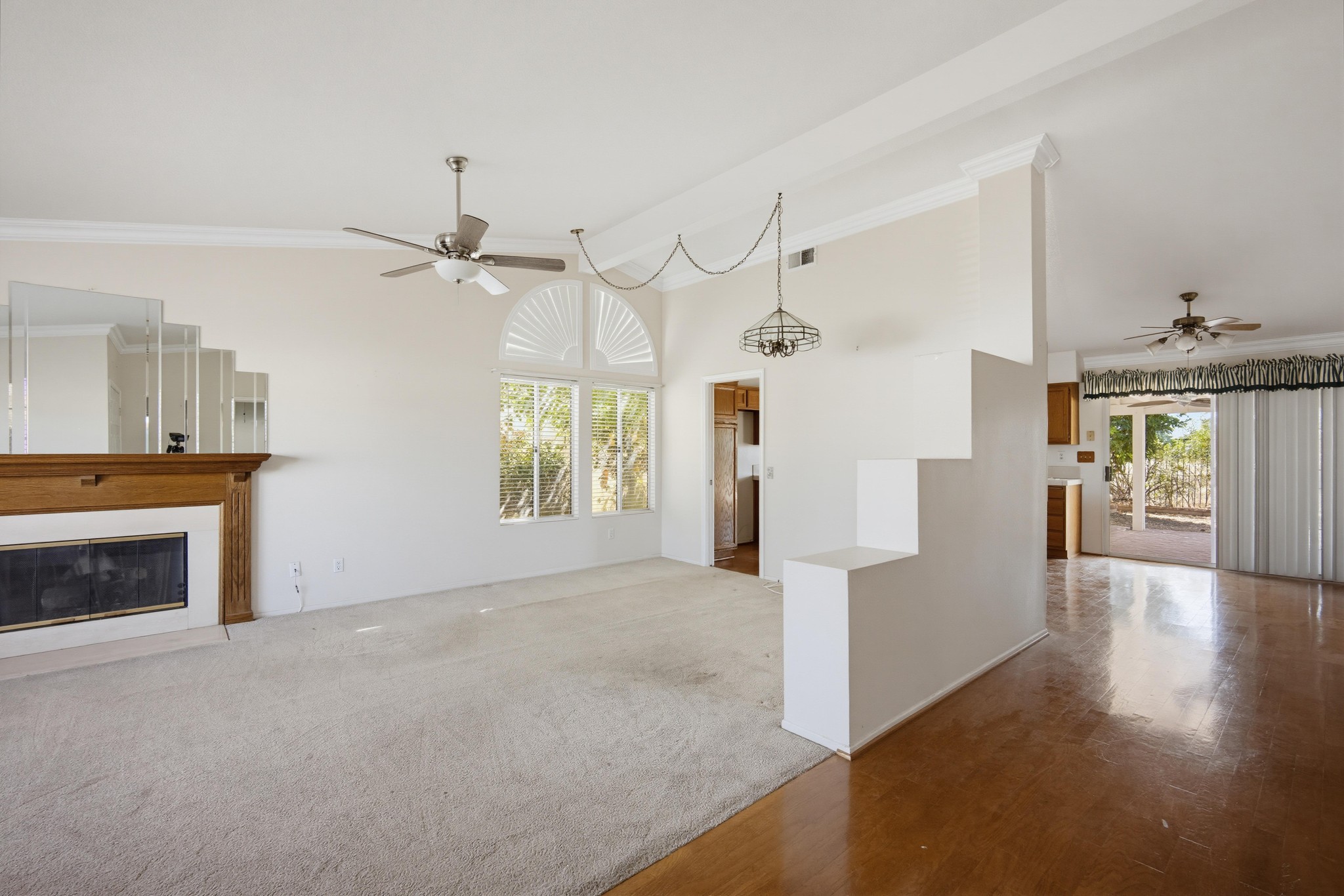 Virtual tour photo 7 of 40 for 27335 Potomac Dr
