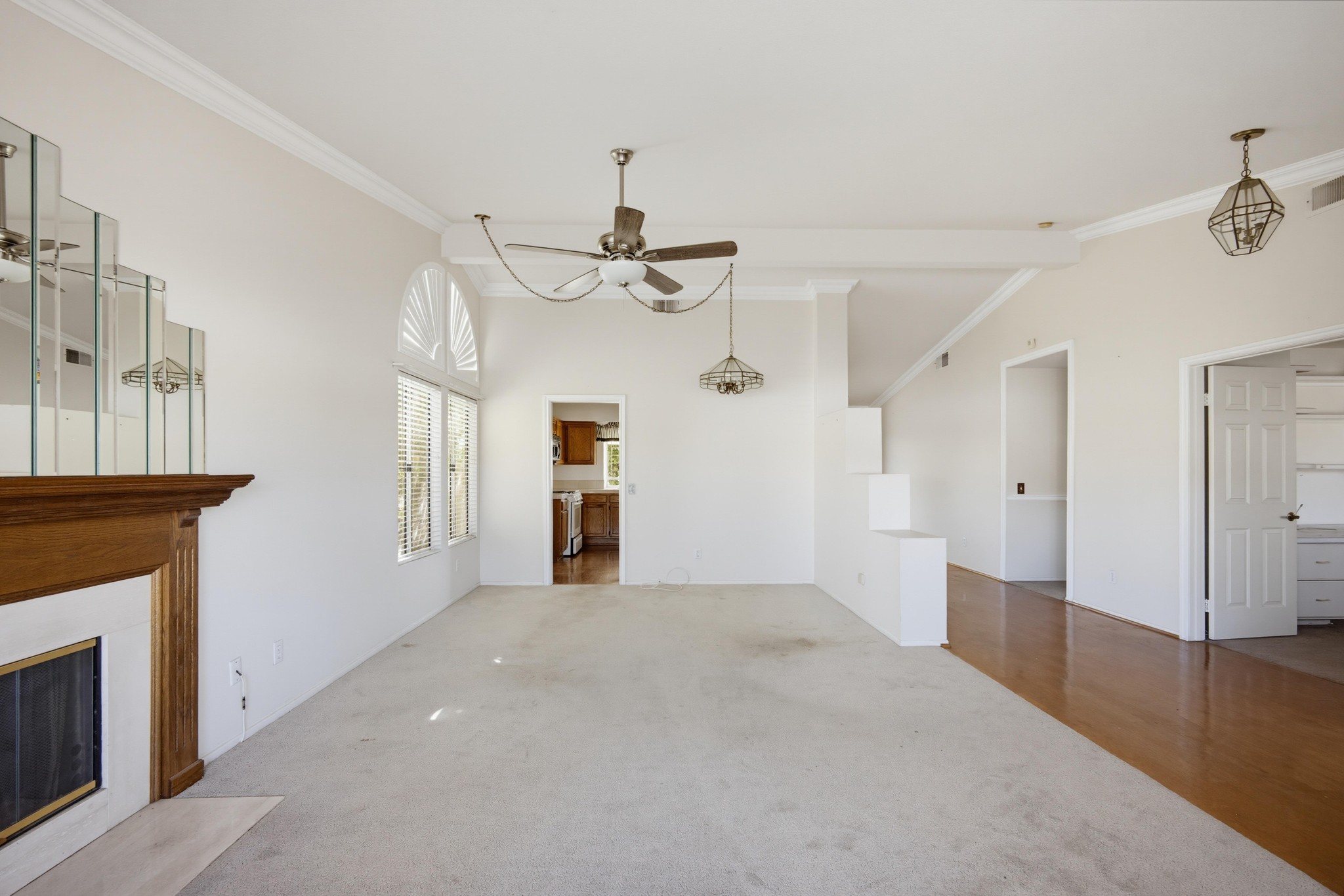 Virtual tour photo 11 of 40 for 27335 Potomac Dr
