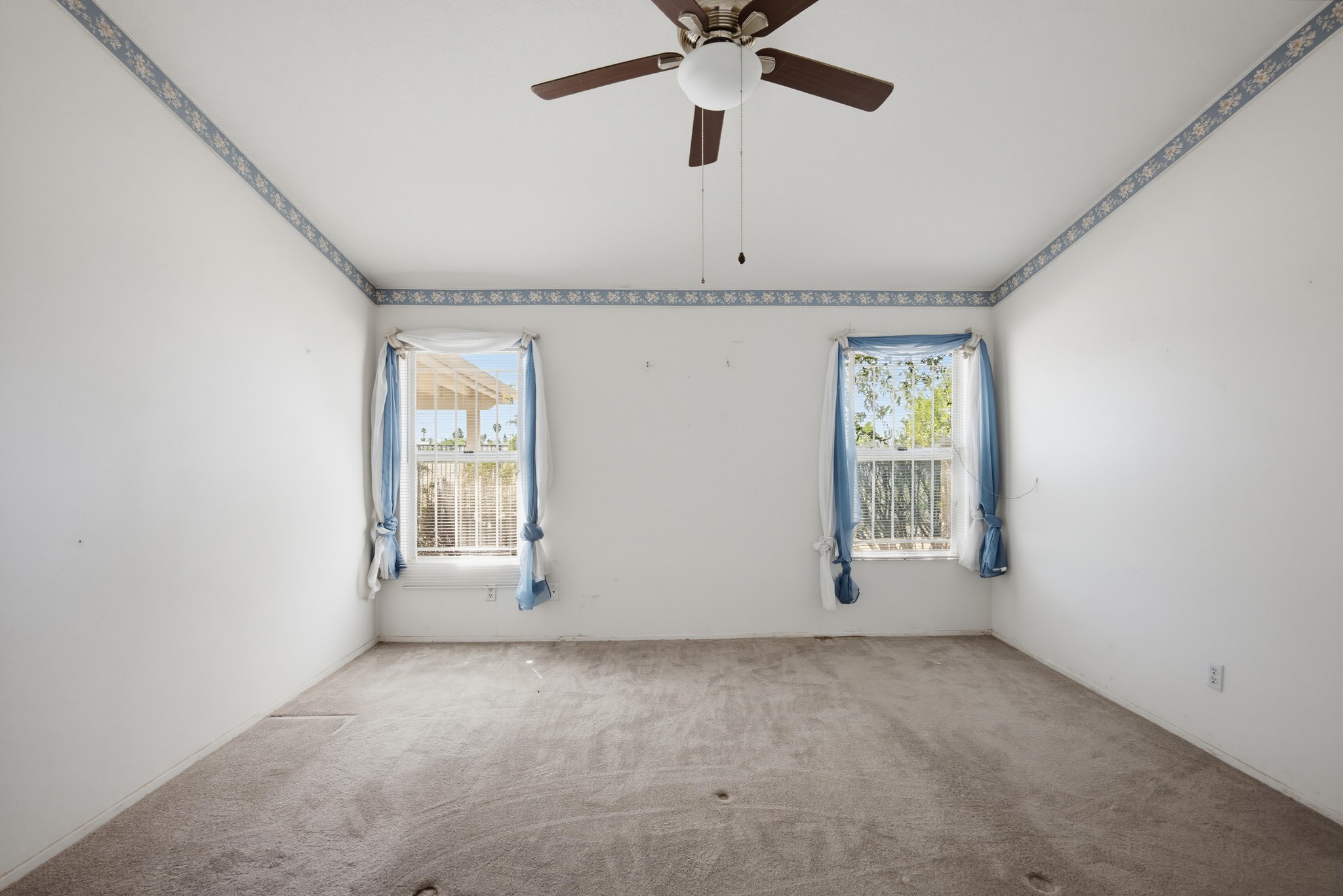 Virtual tour photo 18 of 40 for 27335 Potomac Dr