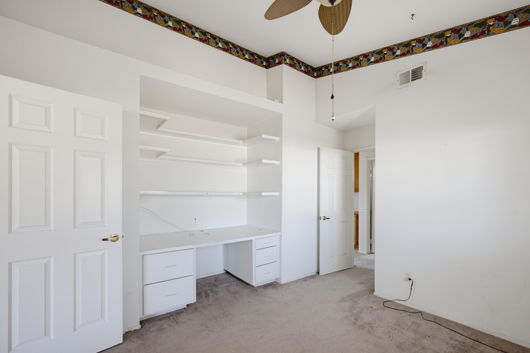 Virtual tour photo 27 of 40 for 27335 Potomac Dr