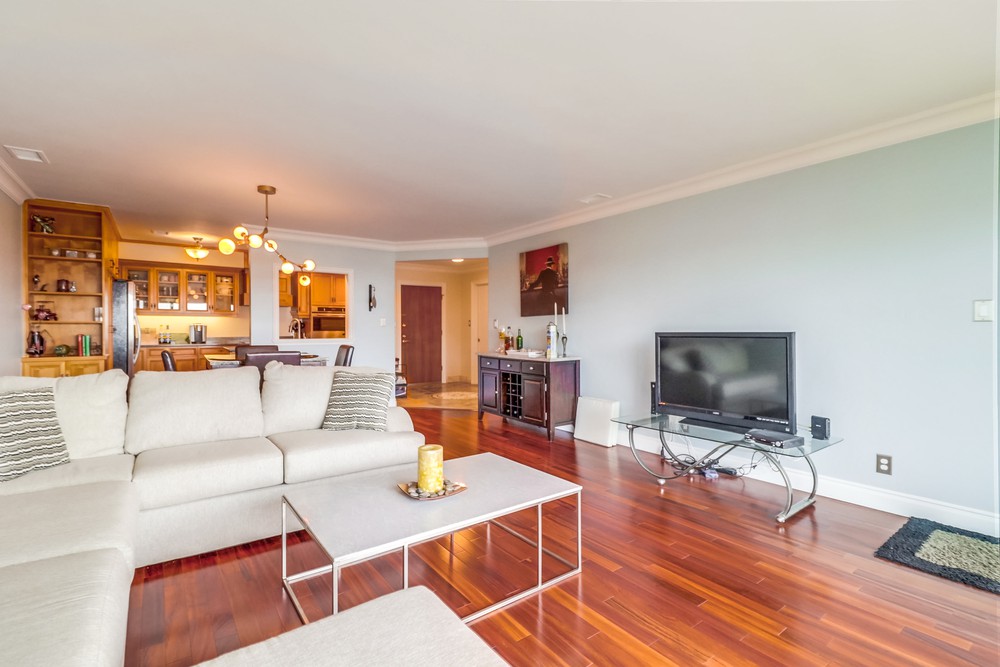 Virtual tour photo 17 of 72 for 2734 2nd Ave E3