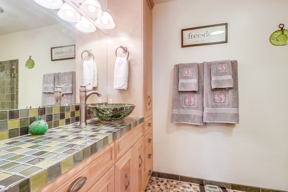 Virtual tour photo 31 of 72 for 2734 2nd Ave E3