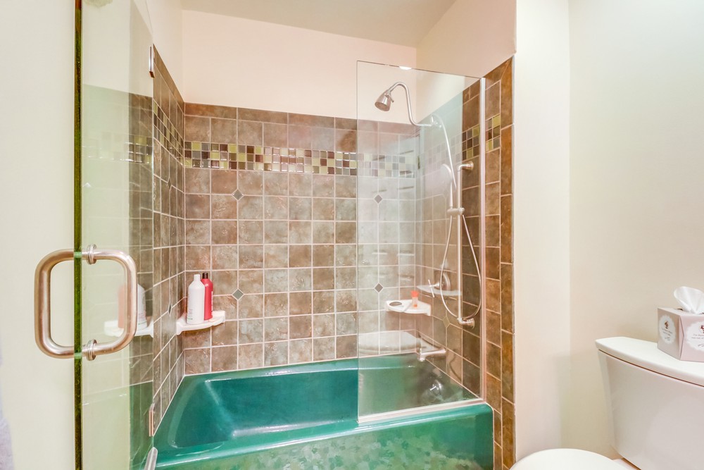 Virtual tour photo 33 of 72 for 2734 2nd Ave E3