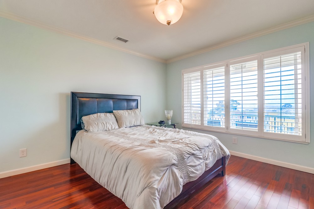 Virtual tour photo 35 of 72 for 2734 2nd Ave E3