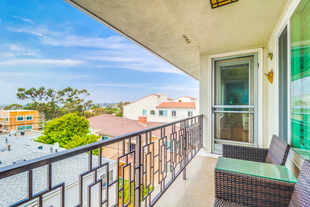 Virtual tour photo 48 of 72 for 2734 2nd Ave E3