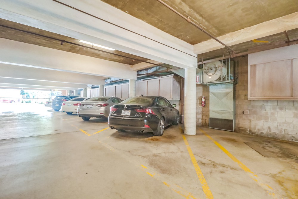Virtual tour photo 56 of 72 for 2734 2nd Ave E3
