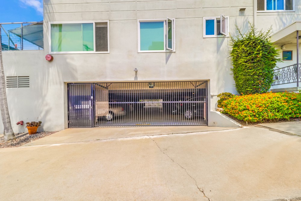 Virtual tour photo 58 of 72 for 2734 2nd Ave E3
