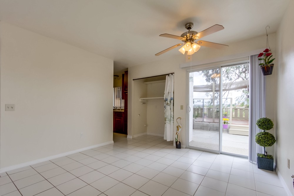 Virtual tour photo 7 of 33 for 2735 Menlo Ave
