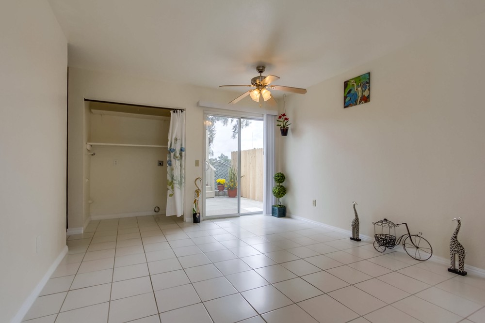 Virtual tour photo 9 of 33 for 2735 Menlo Ave