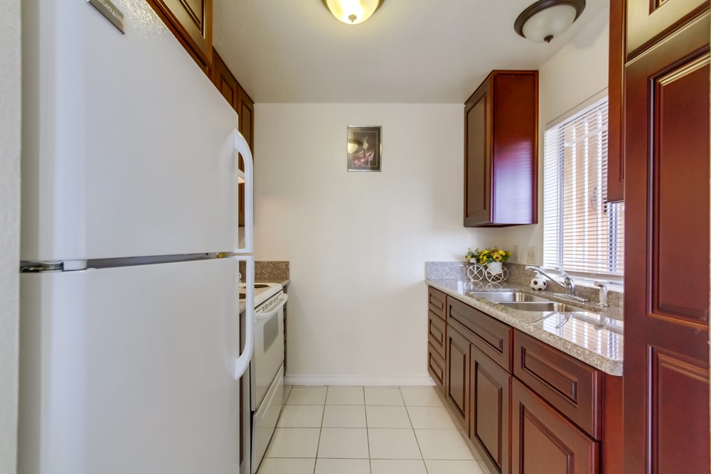 Virtual tour photo 13 of 33 for 2735 Menlo Ave