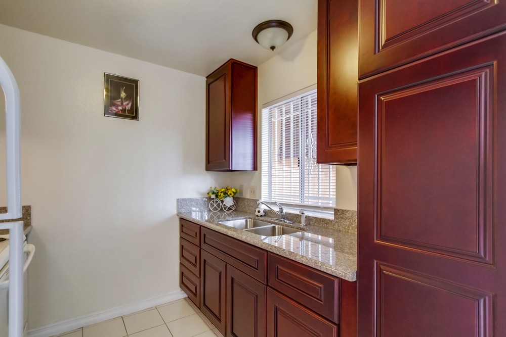 Virtual tour photo 14 of 33 for 2735 Menlo Ave