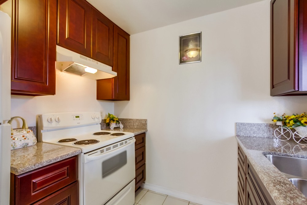 Virtual tour photo 15 of 33 for 2735 Menlo Ave