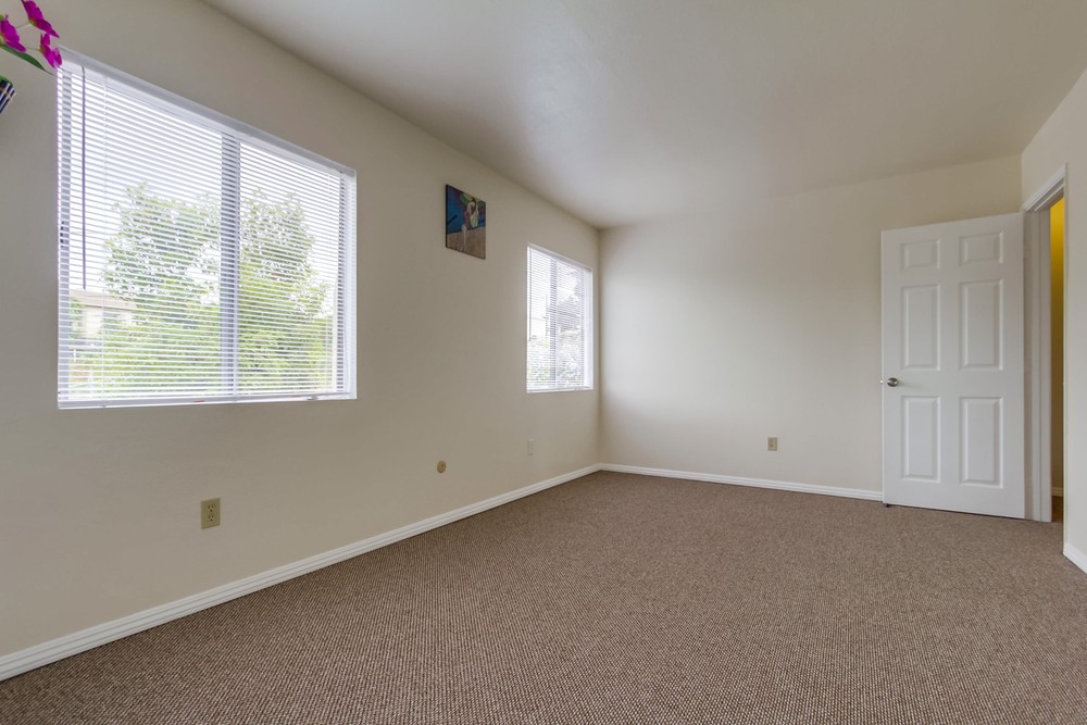 Virtual tour photo 21 of 33 for 2735 Menlo Ave