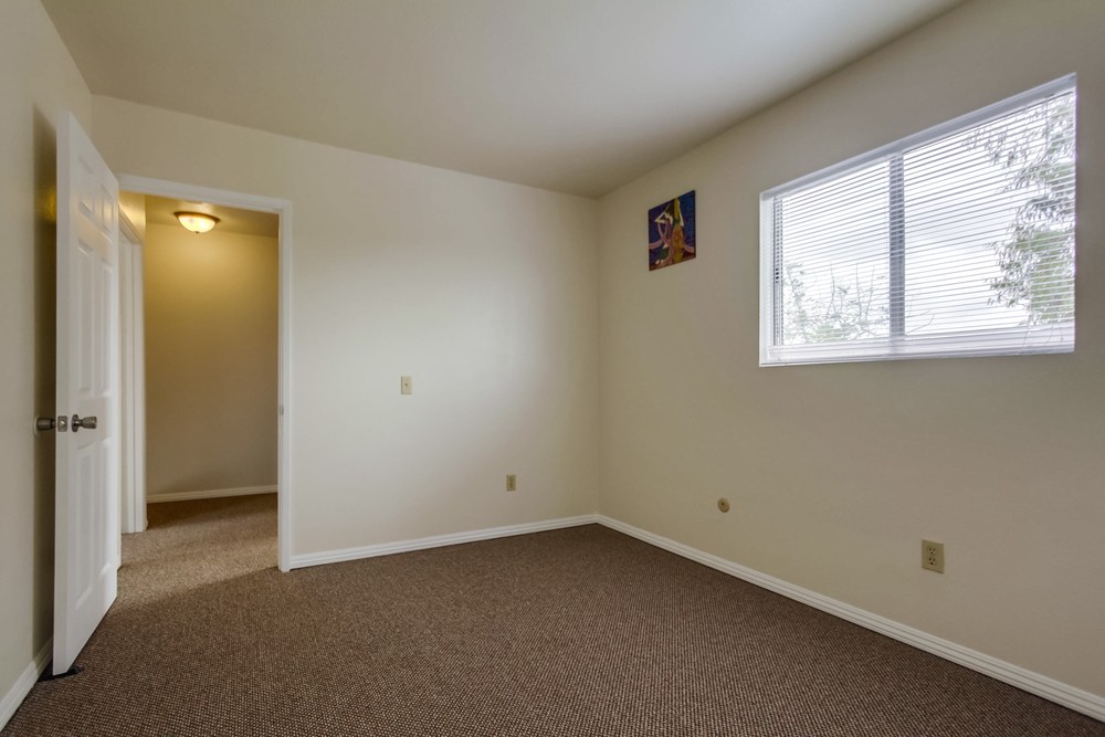 Virtual tour photo 25 of 33 for 2735 Menlo Ave