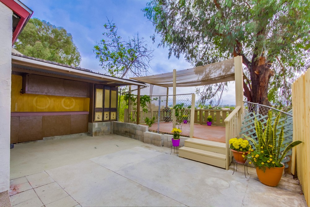 Virtual tour photo 27 of 33 for 2735 Menlo Ave