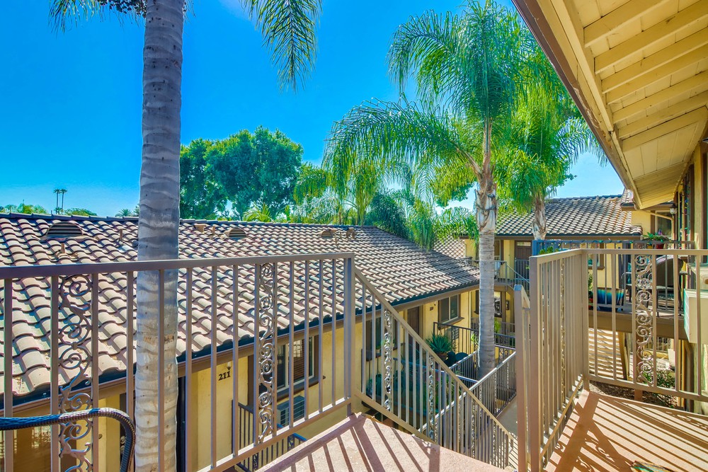 Virtual tour photo 8 of 36 for 2736 B St