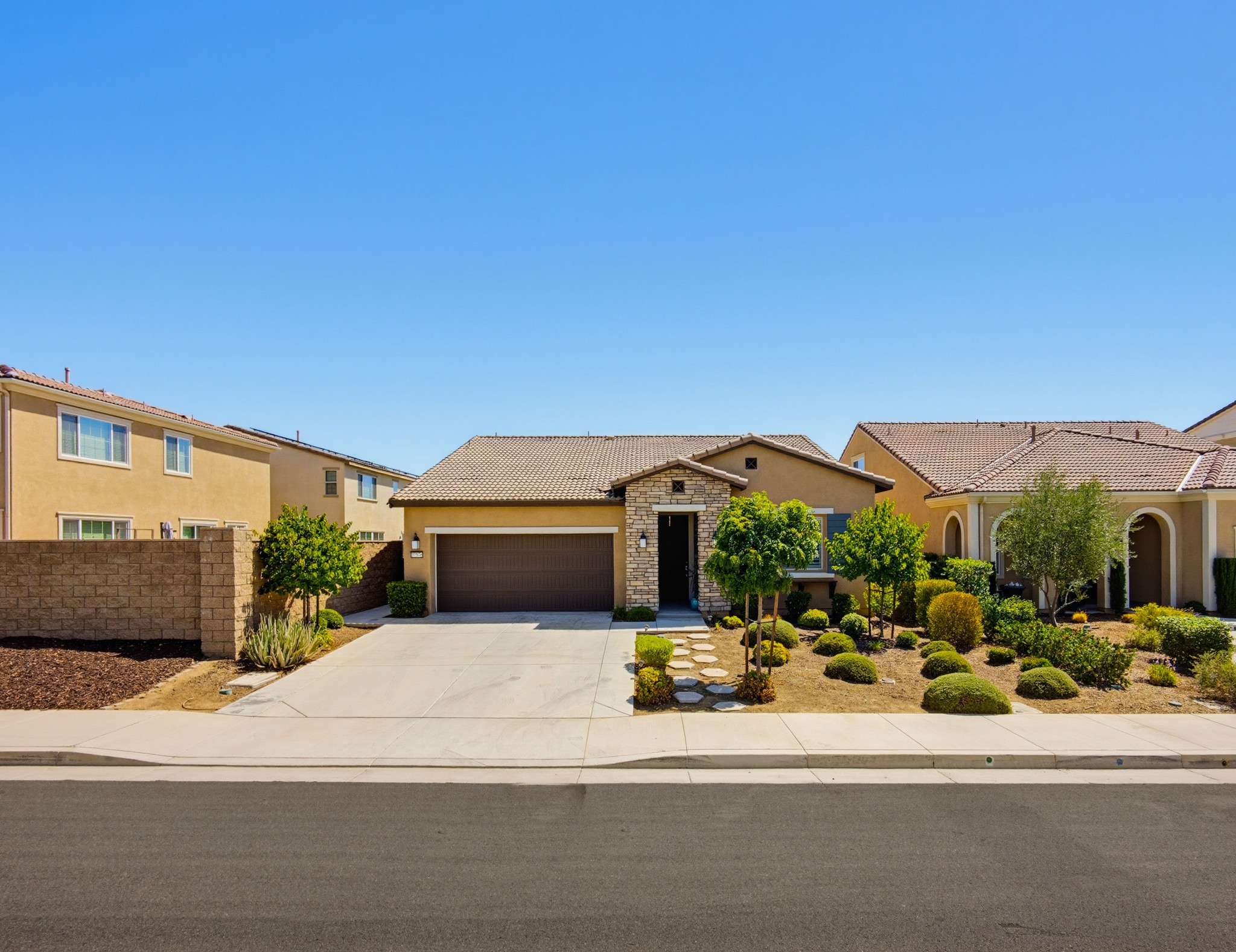Virtual tour photo 1 of 53 for 27376 Big Bend Dr