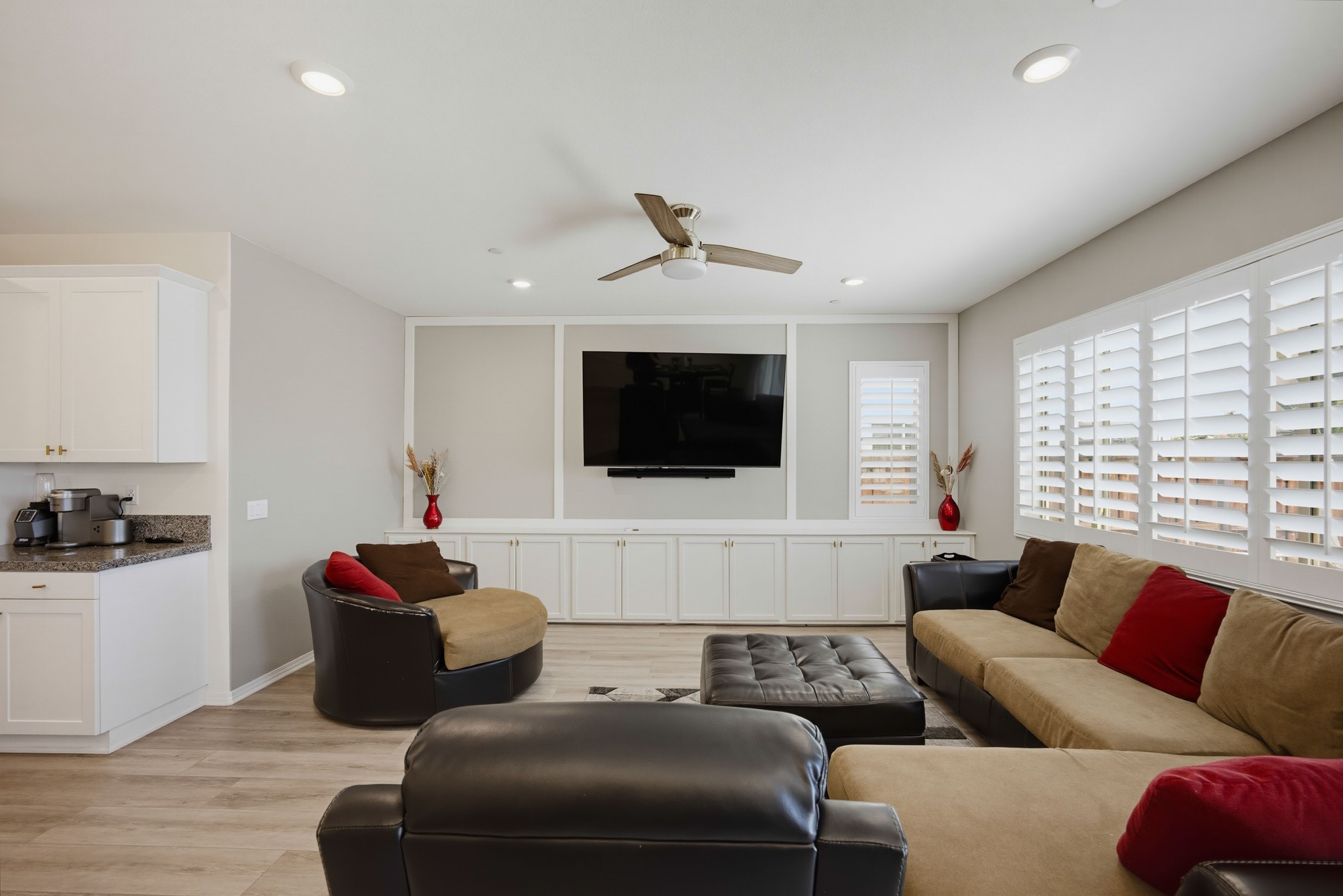 Virtual tour photo 14 of 53 for 27376 Big Bend Dr