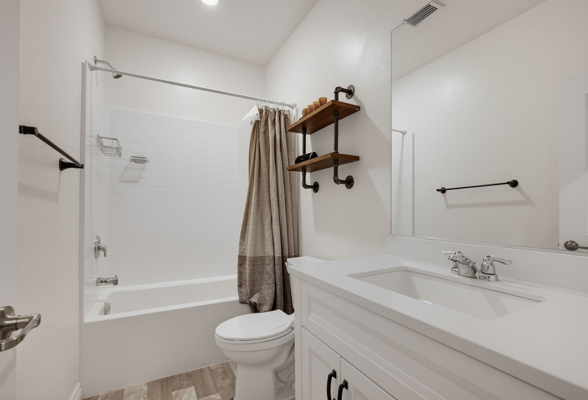 Virtual tour photo 34 of 53 for 27376 Big Bend Dr