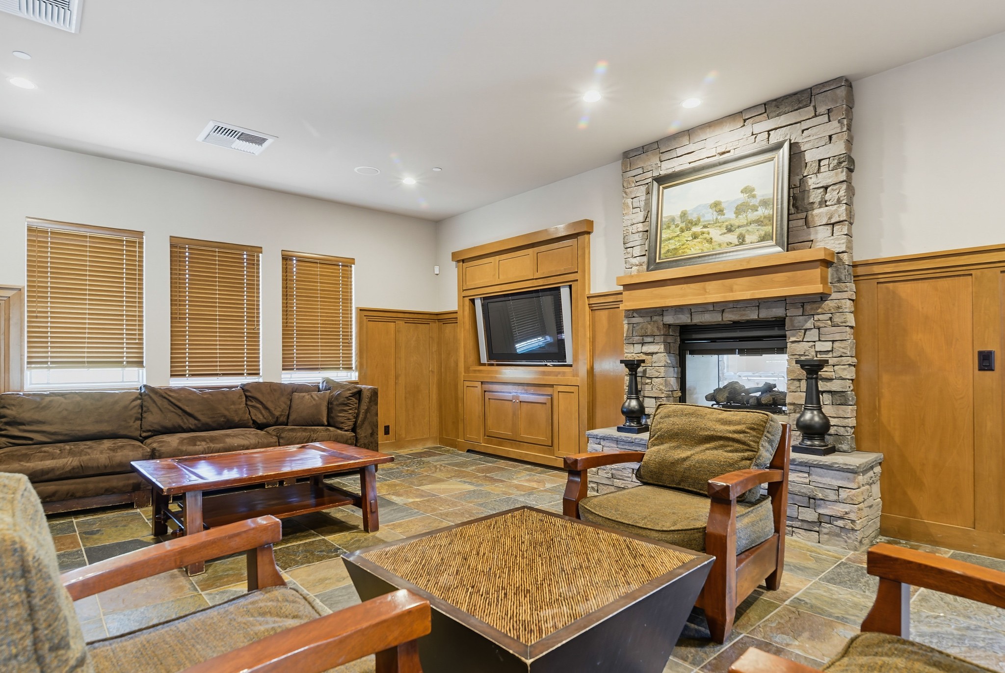 Virtual tour photo 44 of 53 for 27376 Big Bend Dr