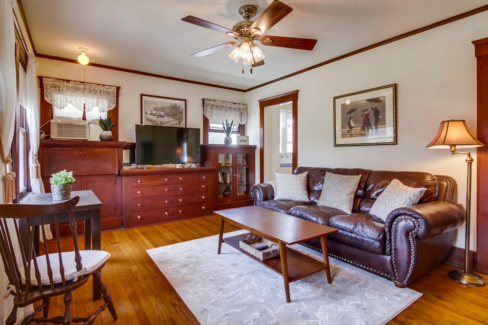Virtual tour photo 8 of 27 for 2738 C St