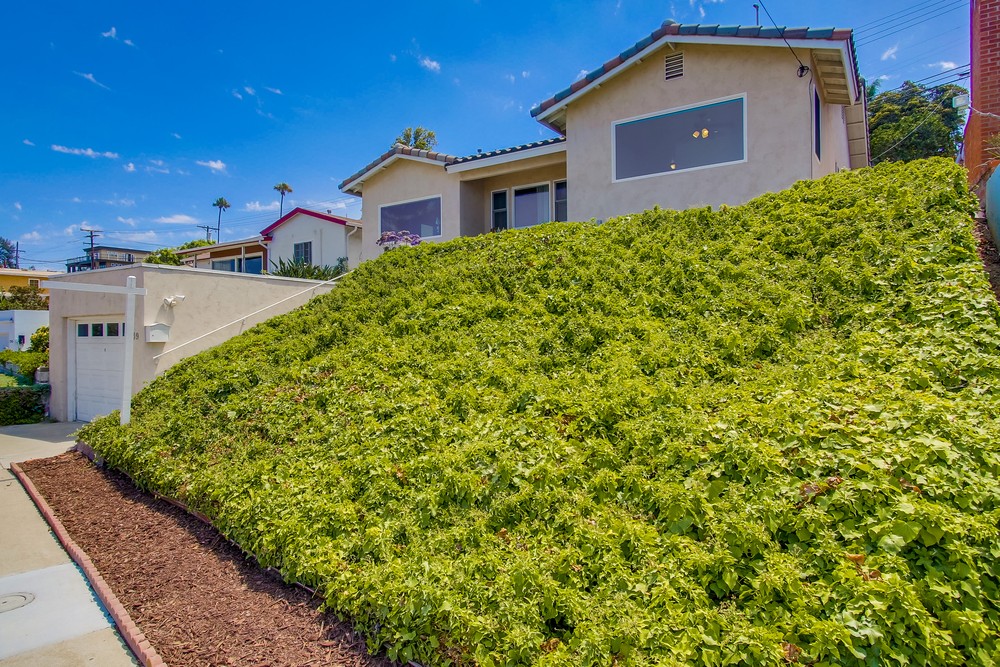 Virtual tour photo 7 of 67 for 2739 Nipoma St