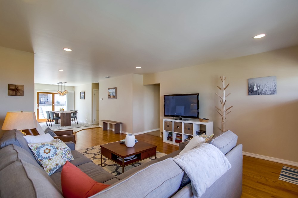 Virtual tour photo 15 of 67 for 2739 Nipoma St