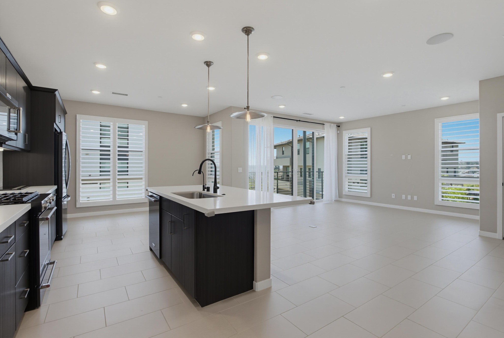 Virtual tour photo 7 of 52 for 2740 Via Alta Pl