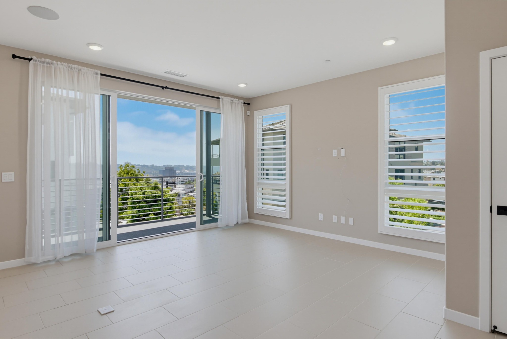 Virtual tour photo 21 of 52 for 2740 Via Alta Pl