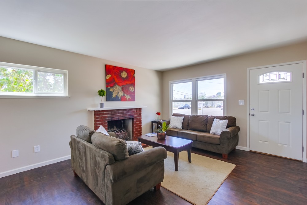 Virtual tour photo 8 of 35 for 2741 Homedale St