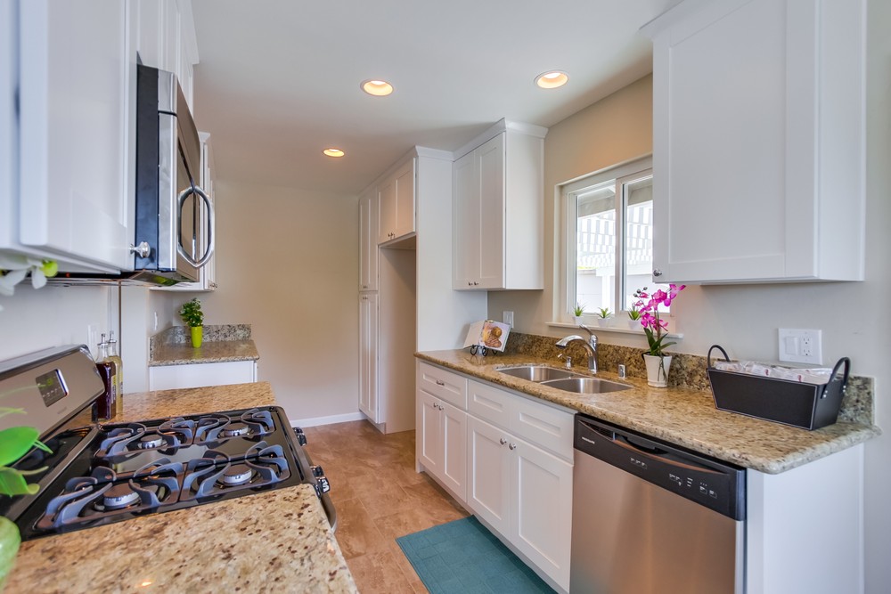 Virtual tour photo 15 of 35 for 2741 Homedale St